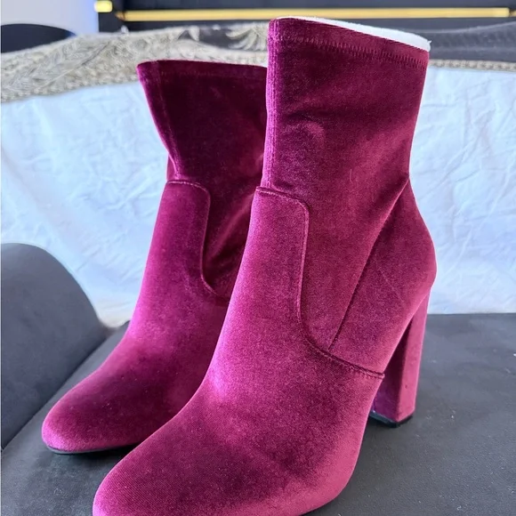 Steve Madden Velvet Ankle Boots Wine Red - Picture 3 of 5